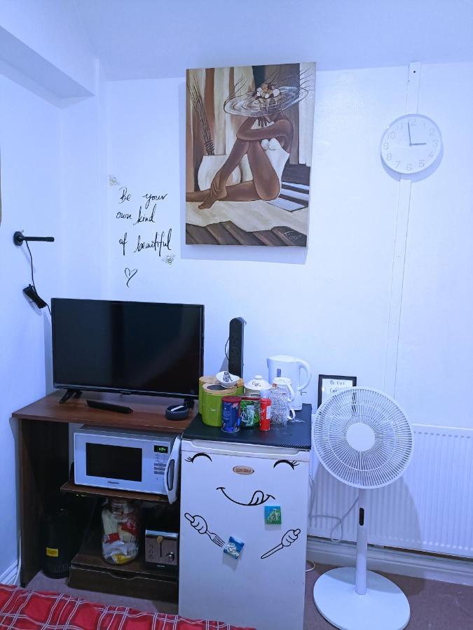 Homestay Bedspace Birmingham Dış mekan fotoğraf
